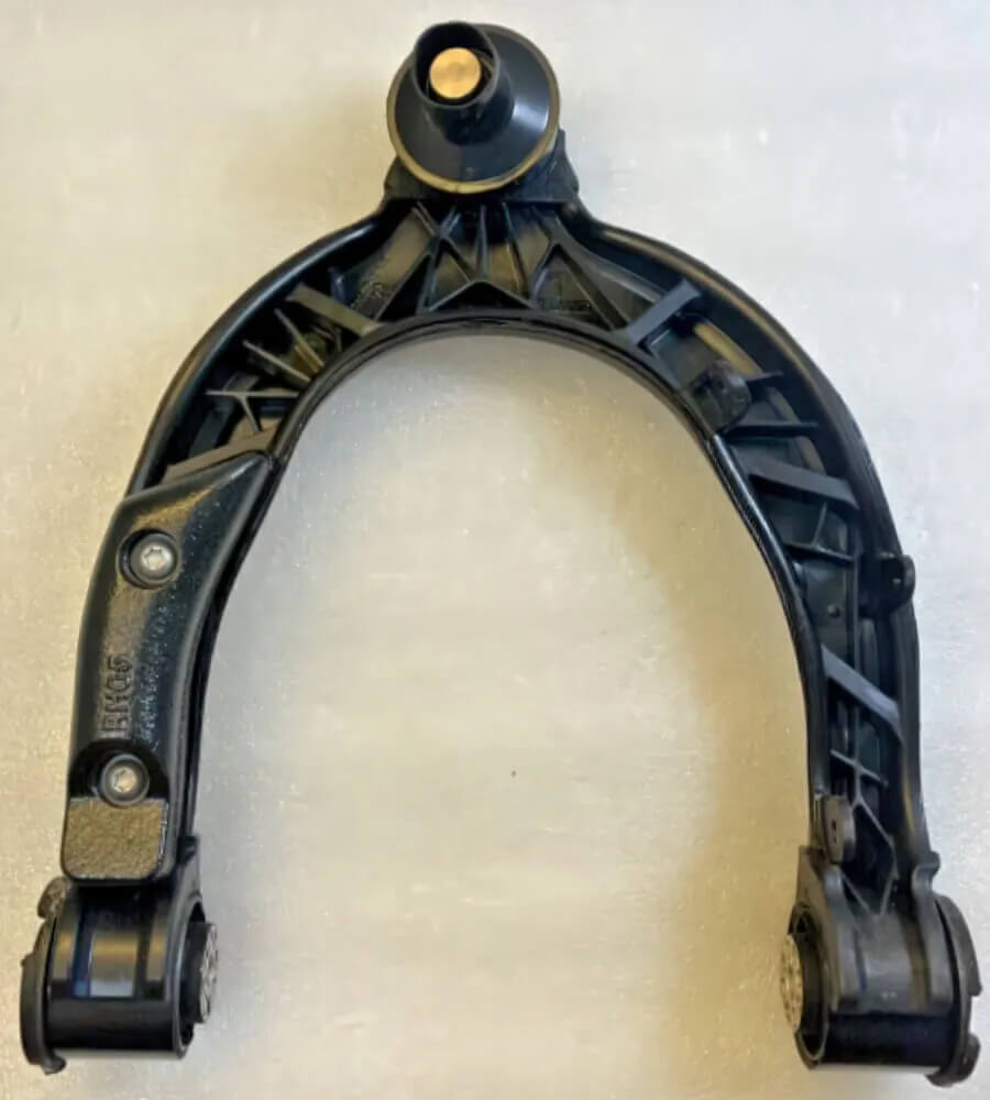 ¿Cómo crean desafíos los vehículos eléctricos para la fabricación de bujes de brazo de control?