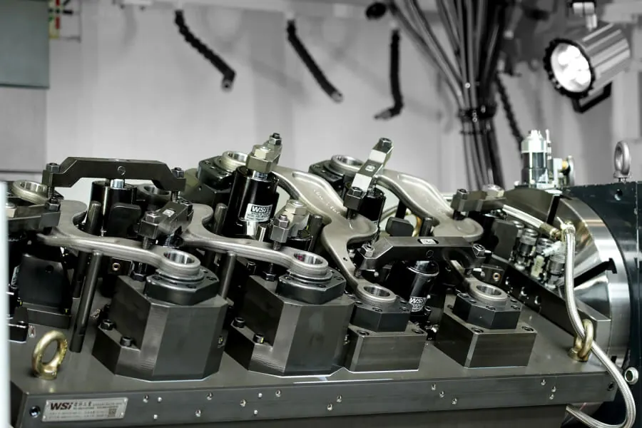 ¿Cuáles son 3 competencias esenciales para la fabricación OES automotriz?